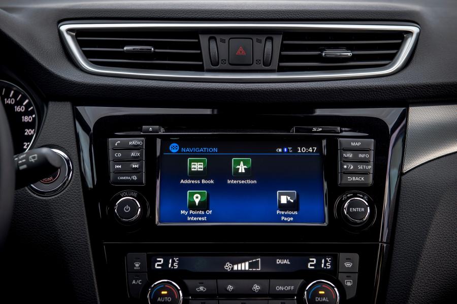 Детали интерьера Nissan Qashqai 2017 года  (WW) (фото 64 из 64)